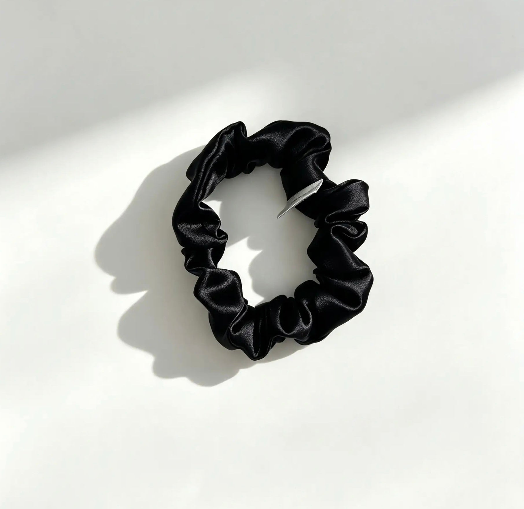 ZENORI Mini Silk Scrunchie Midnight Black - Mulberry Silk Hair