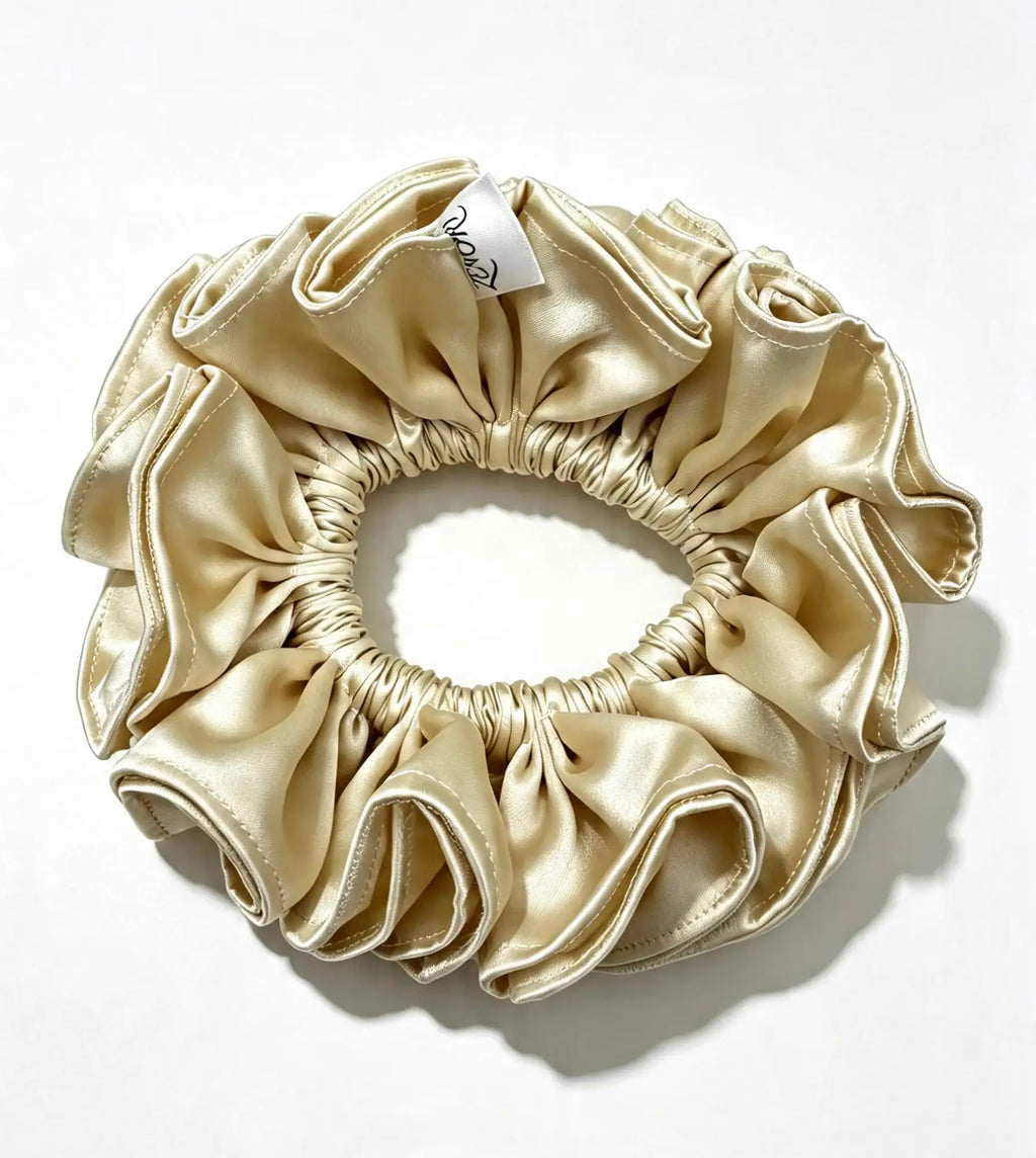 The Ruffle Silk Scrunchie Champagne Ivory - ZENORI mulberry silk ruffle scrunchie