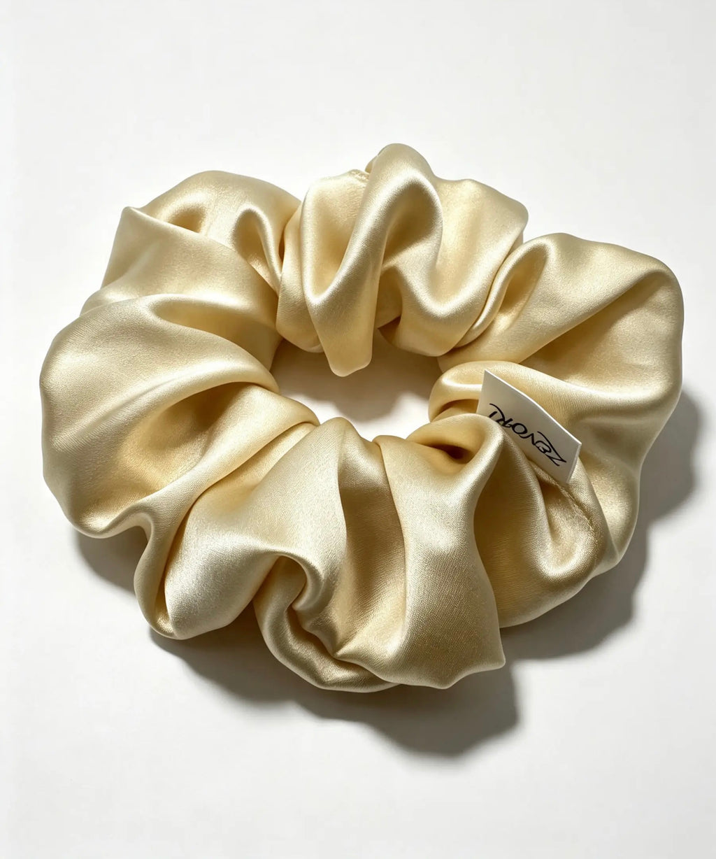 The Oversized Silk Scrunchie Champagne Ivory - ZENORI mulberry silk oversized scrunchie