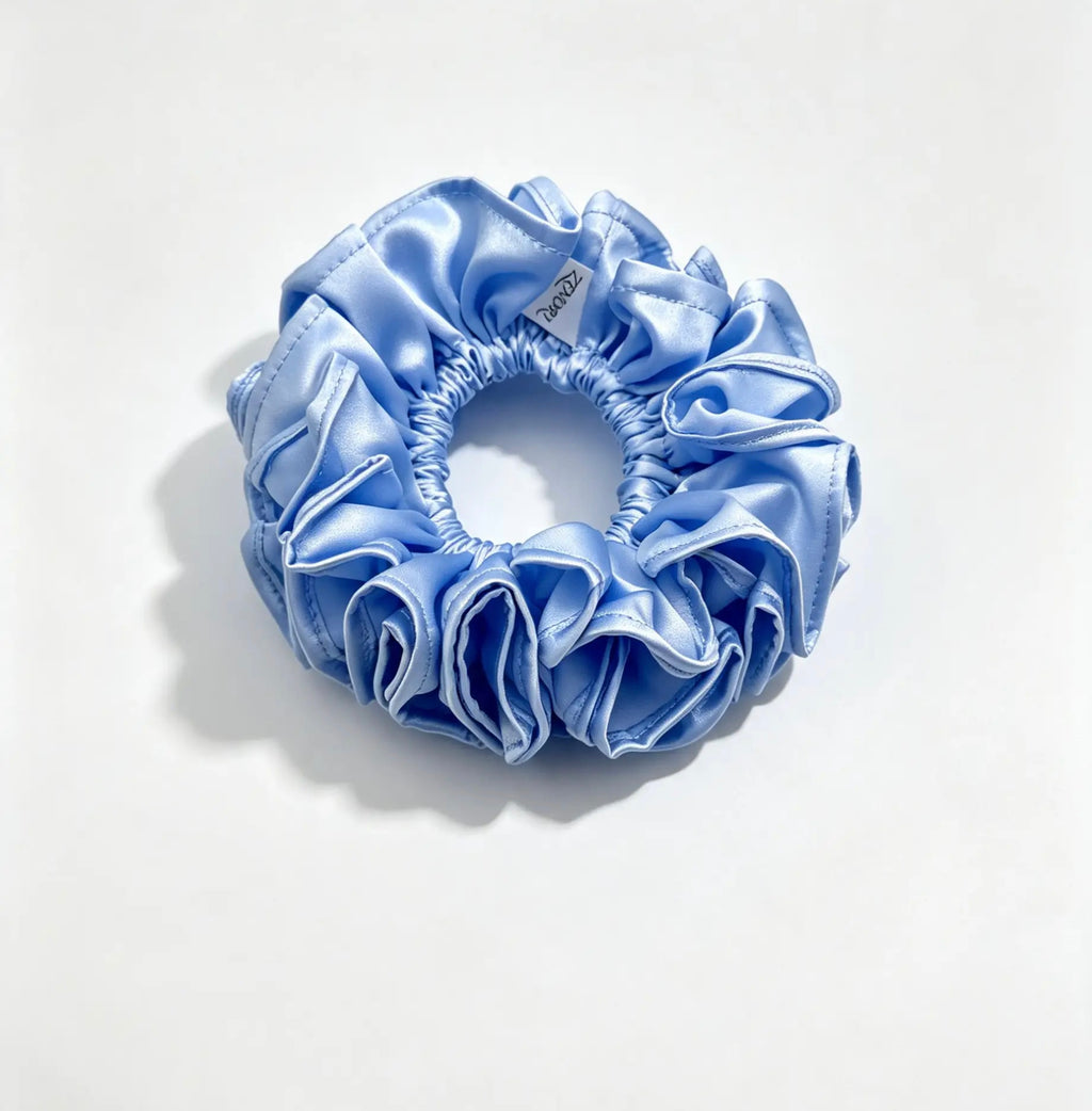 The Ruffle Silk Scrunchie Periwinkle Blue - ZENORI mulberry silk ruffle scrunchie